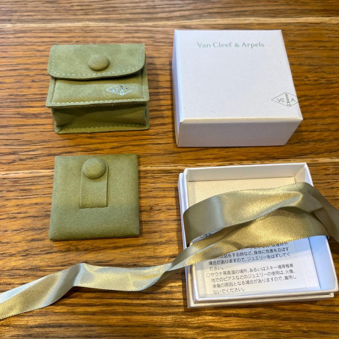 Van Cleef & Arpelヴァンクリーフ＆アーペル リングケース ポーチ