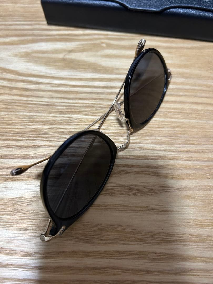 大特価)EYEVAN BERET 売り切りたいので - メルカリ