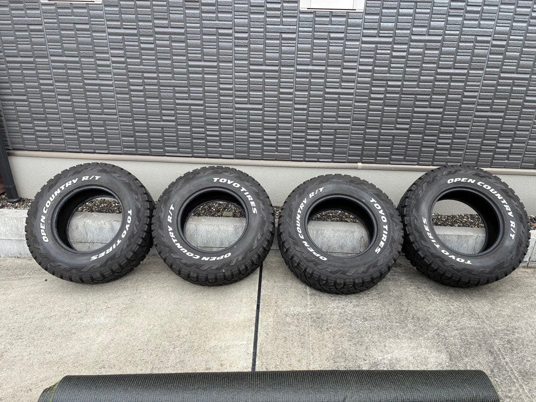 タイヤ・ホイール LT285/70R17 TOYOTIRES OPEN COUNTRY R/T Toyo Open Country R/T Trail LT285/70R17/10 Load Range E - OK4WD