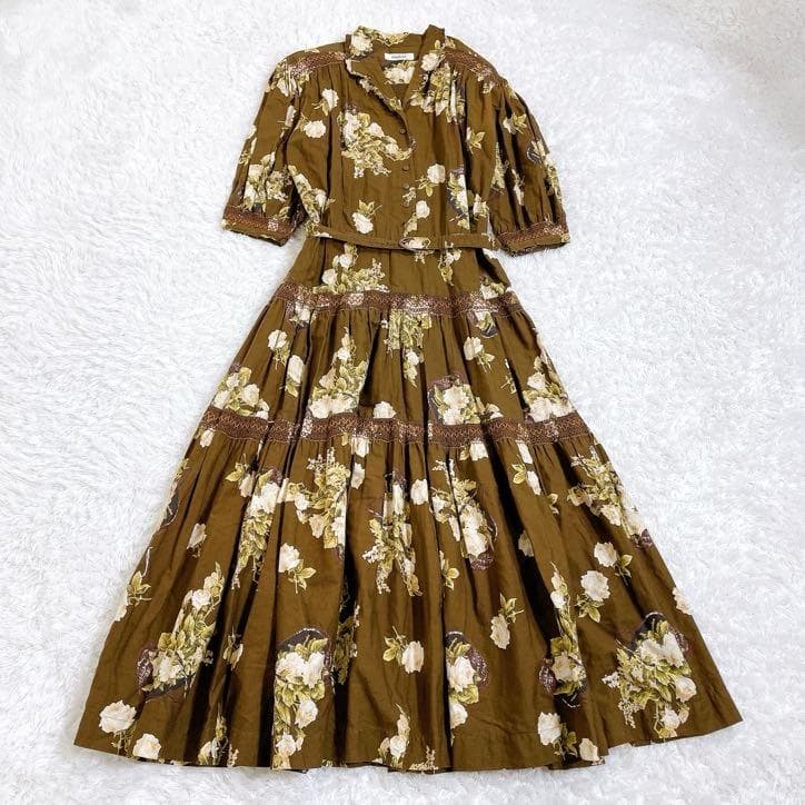 インゲボルグ ワンピース 花柄 ピコフリル カネコイサオ 5分袖 ピンク