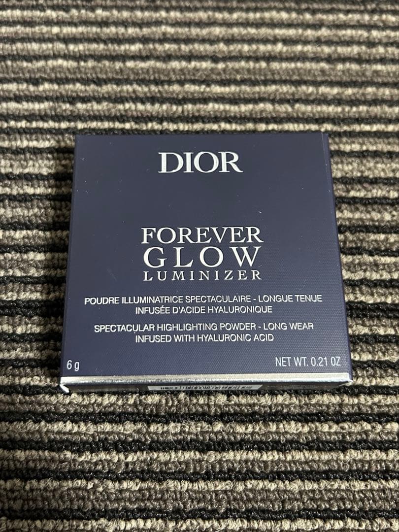 フェイスカラー Dior Forever Glow Luminizer 001 Forever Glow Luminizer Highlighter with Hyaluronic Acid | DIOR US