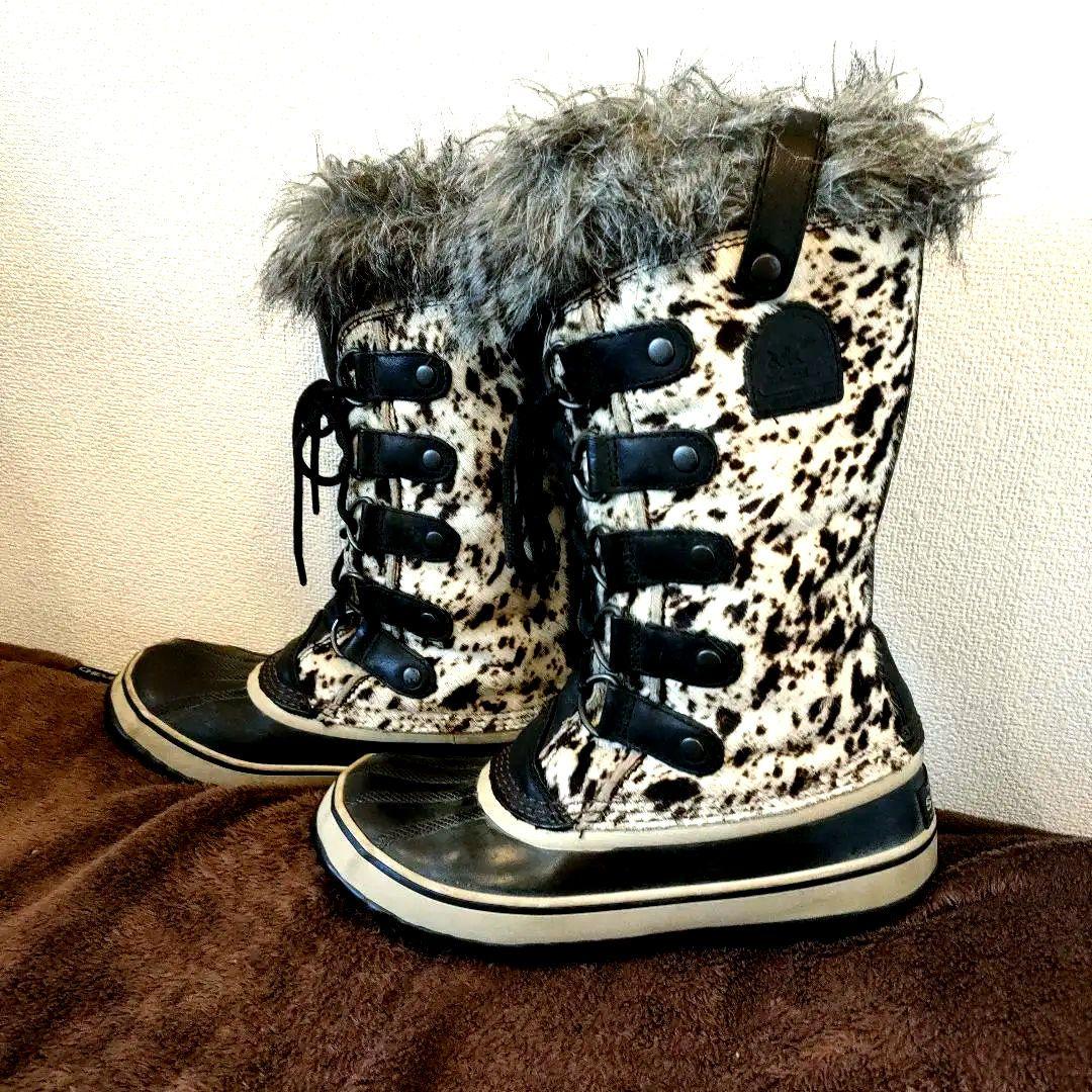SOREL 防水ファー付きレースアップブーツ 24cm - メルカリ