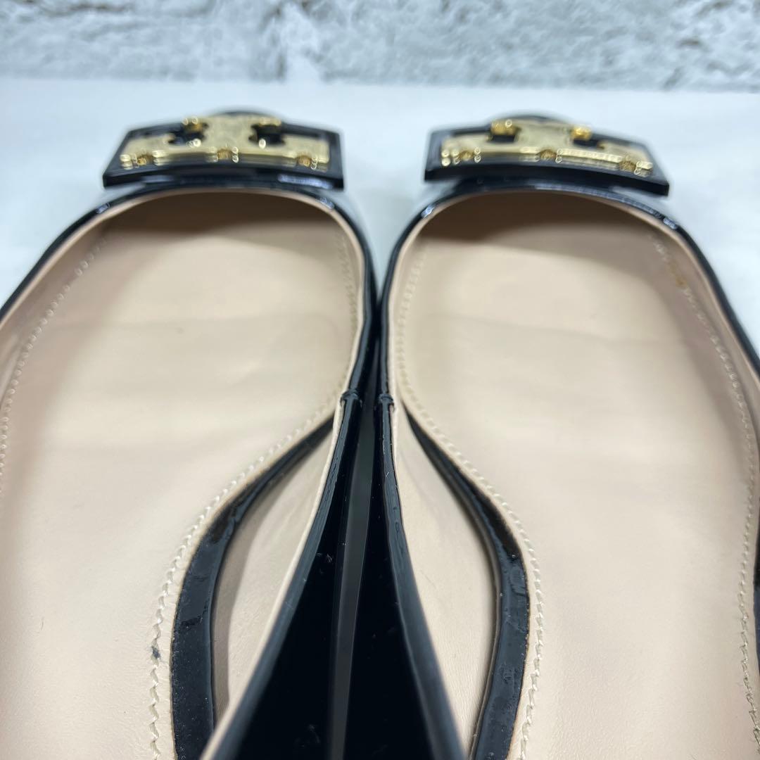 【美品】TORY BURCH パンプス 6.5M 23.5cm 金ロゴ エナメル