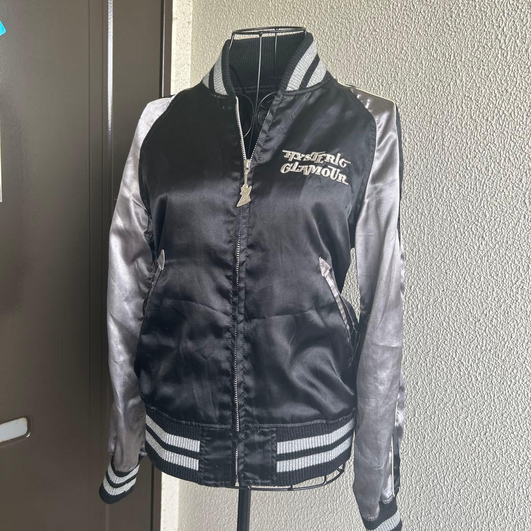 HYSTERIC GLAMOUR スカジャン バイカースタイル サテンジャケット HYSTERIC GLAMOURの”スカジャン”をレビュー＆サイズ感紹介。｜斉藤さん。