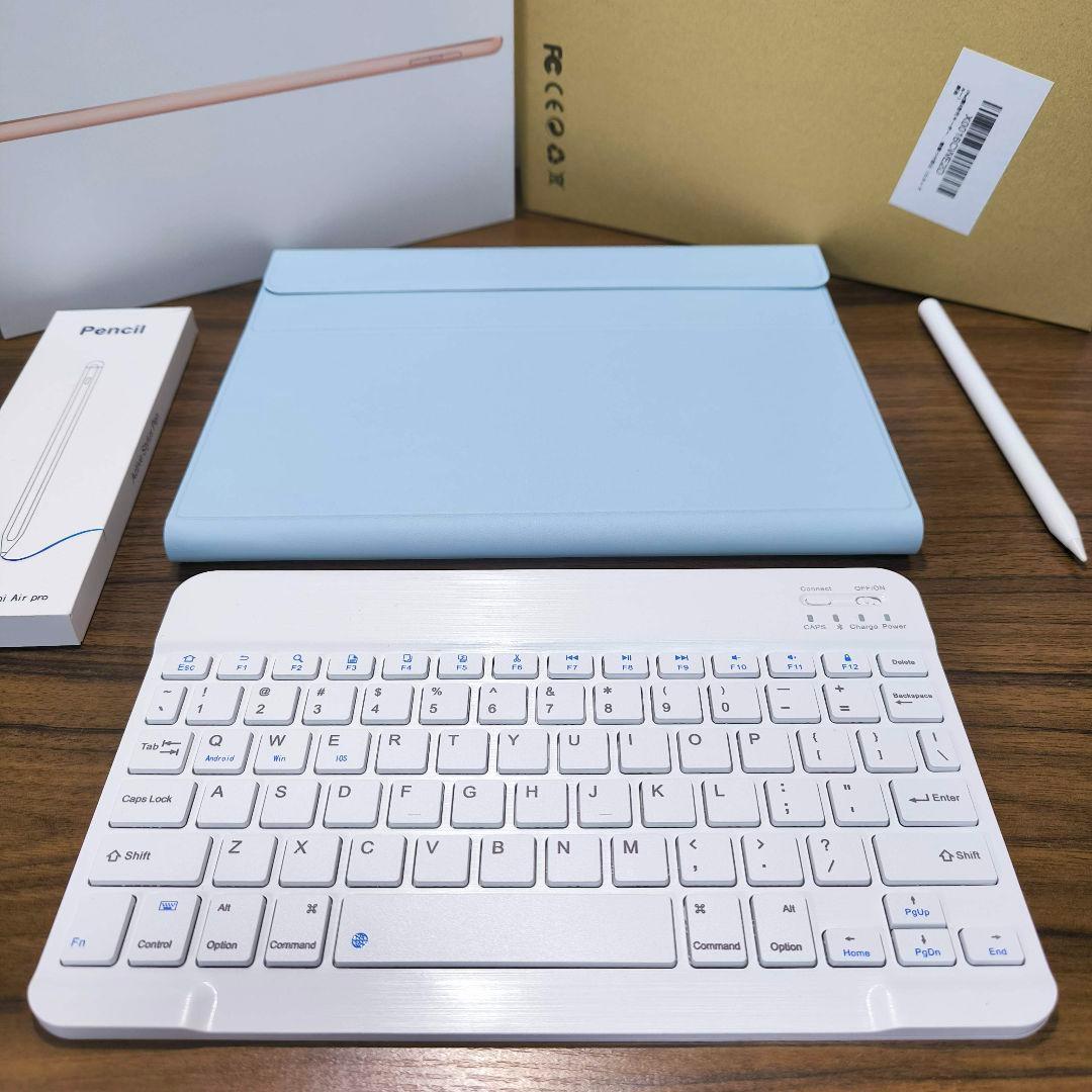 iPad 第6世代 Simフリー 32GB ケースとキーボード、タッチペン - メルカリ