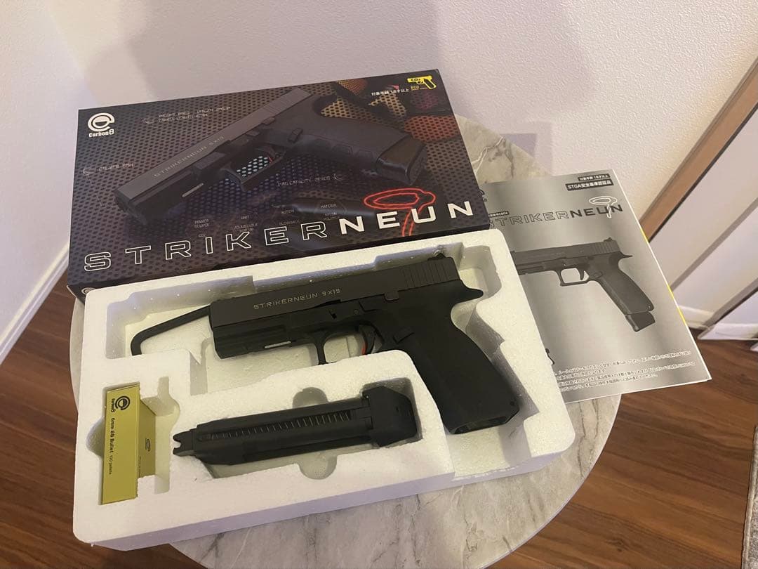 Carbon8 STRIKER-NEUN ガスブローバック Carbon8 STRIKER-9（NEUN） CO2ガスブローバック