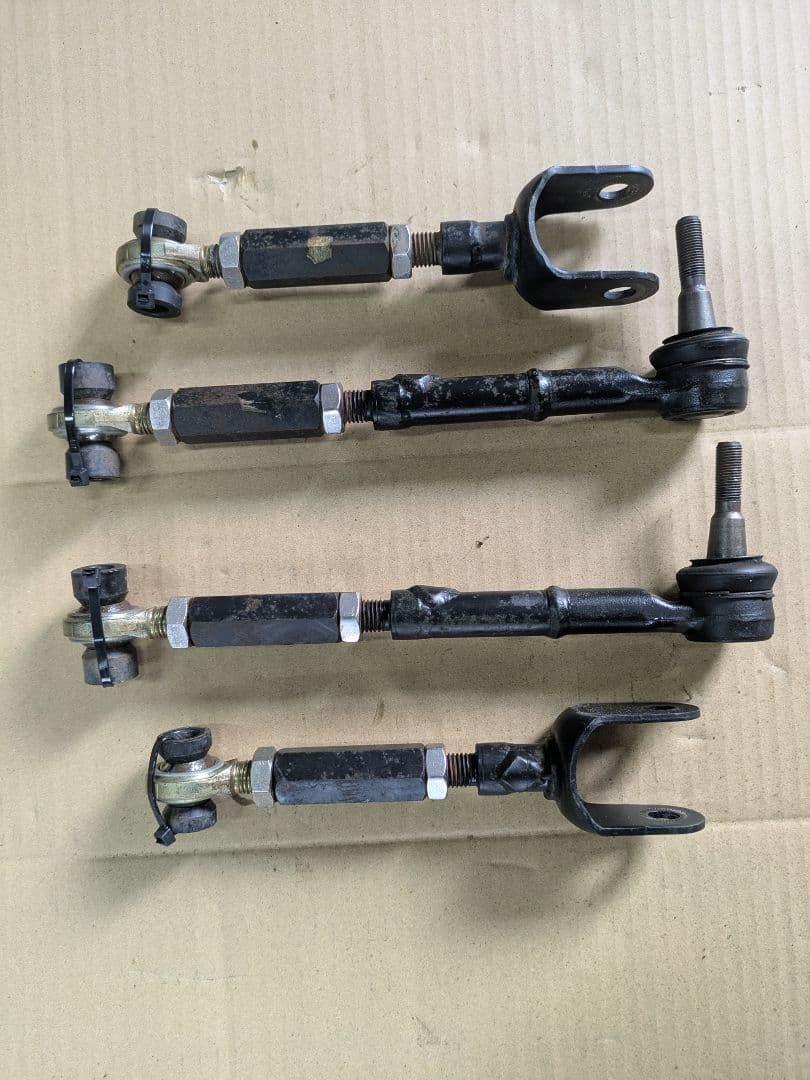 クラウンリアアッパーアーム 18 クラウン リヤ リア アッパーアーム