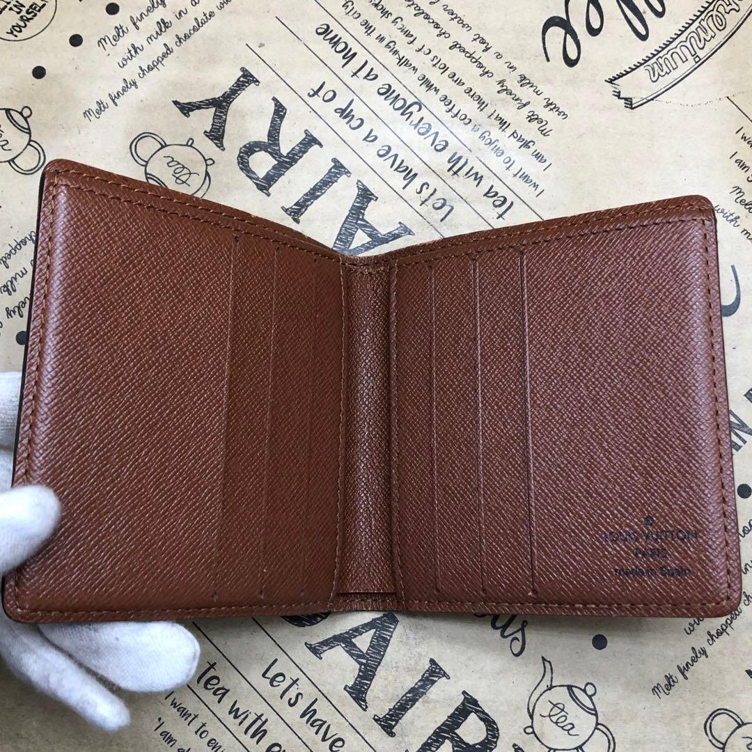 ルイヴィトン 折り財布 モノグラム ポルト ビエ・6カルト クレディ