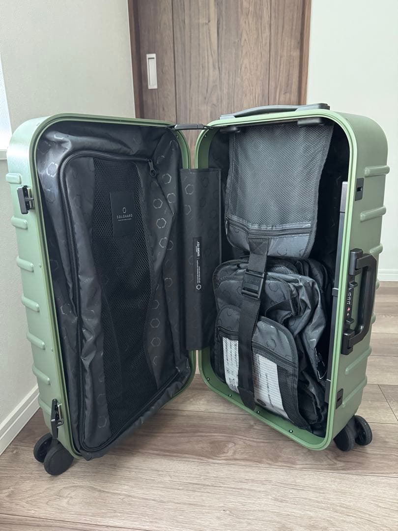 SOLGAARD Trunk Closet -M　中型 60L　時短スーツケース