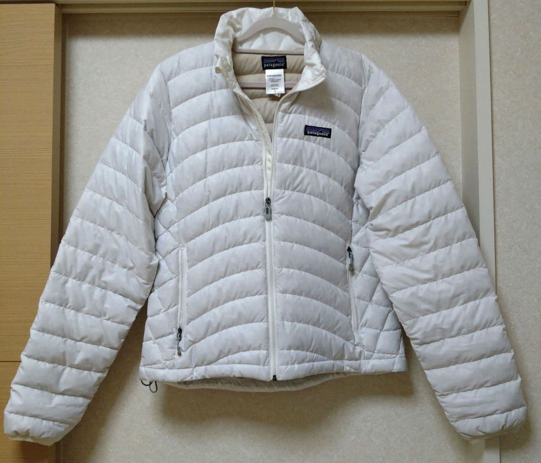 Patagonia ダウンジャケット　ホワイト patagonia パタゴニア ダウンウィズイットパーカ【ウィメンズ