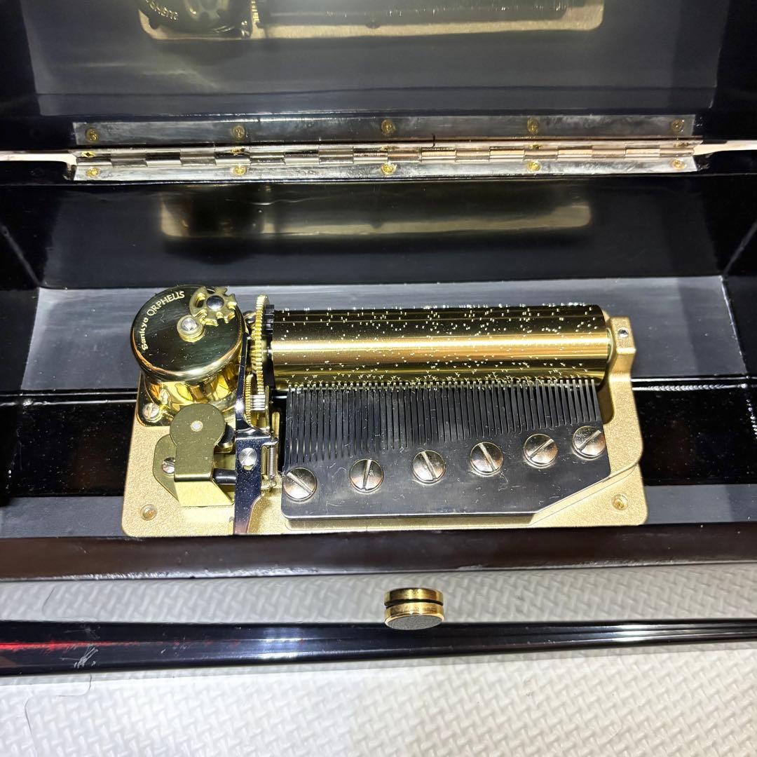 希少】SANKYO 宮原隆岳 ORPHEUS オルゴール 50弁 螺鈿 漆器 - メルカリ