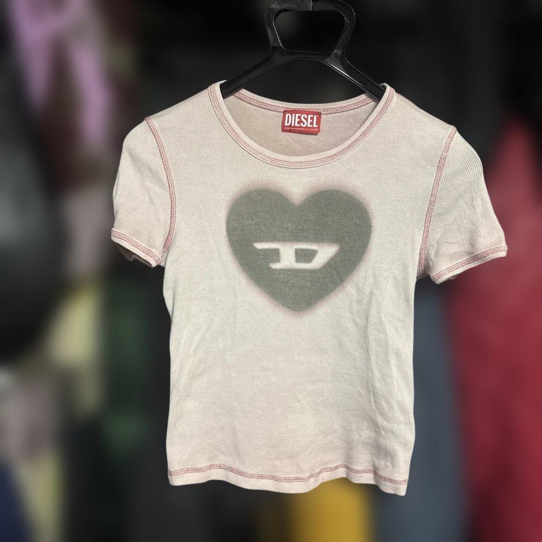 DIESEL ピンク ハートロゴ Tシャツ - メルカリ