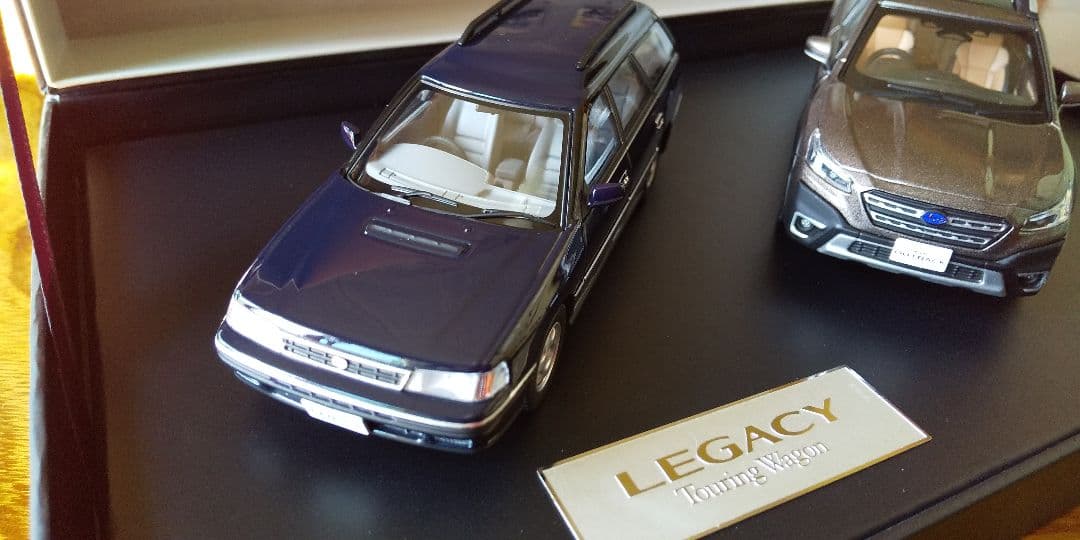 スバル レガシィ & アウトバックダイキャストミニカーセット 1/43