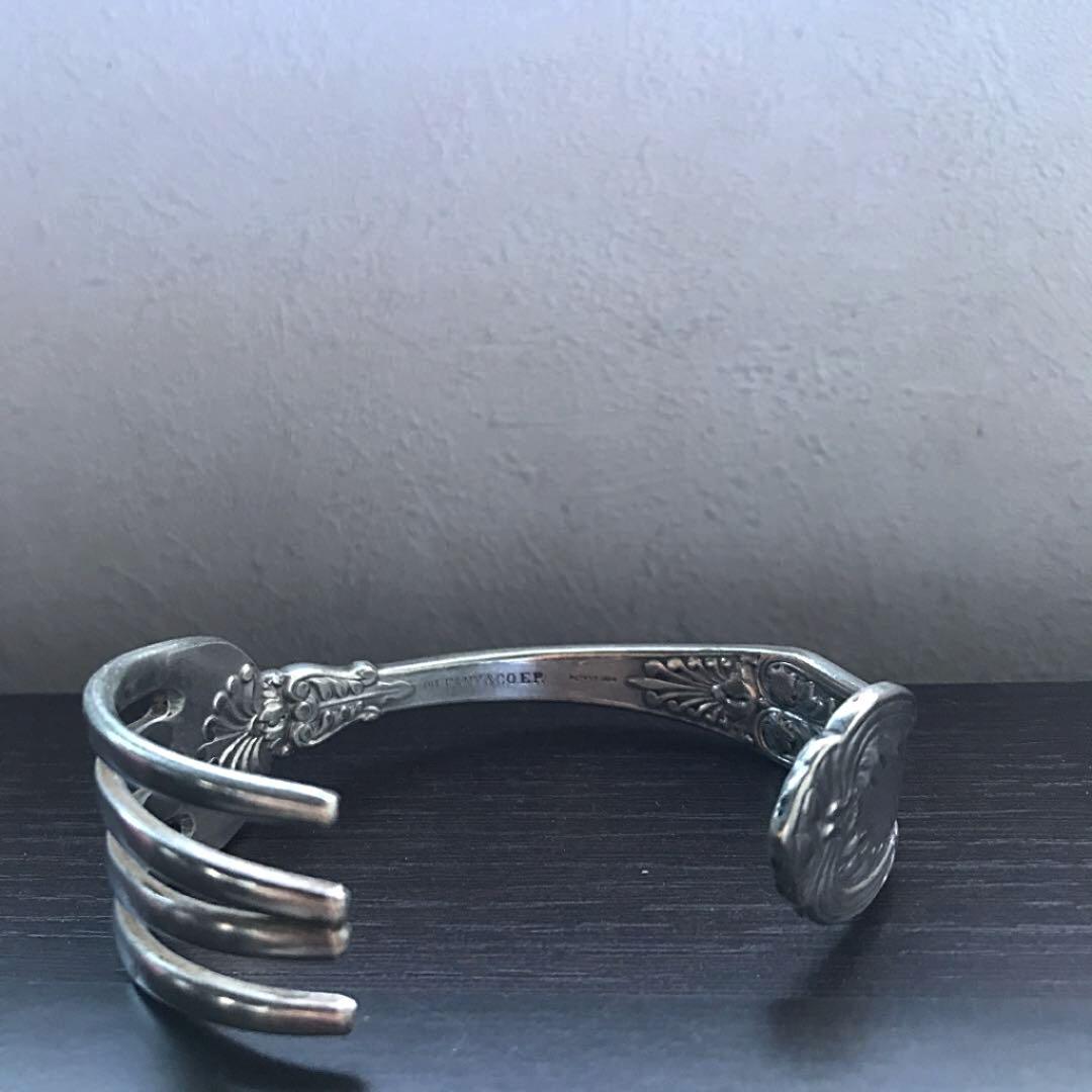 希少】Tiffany & Co フォークバングル Regent - メルカリ