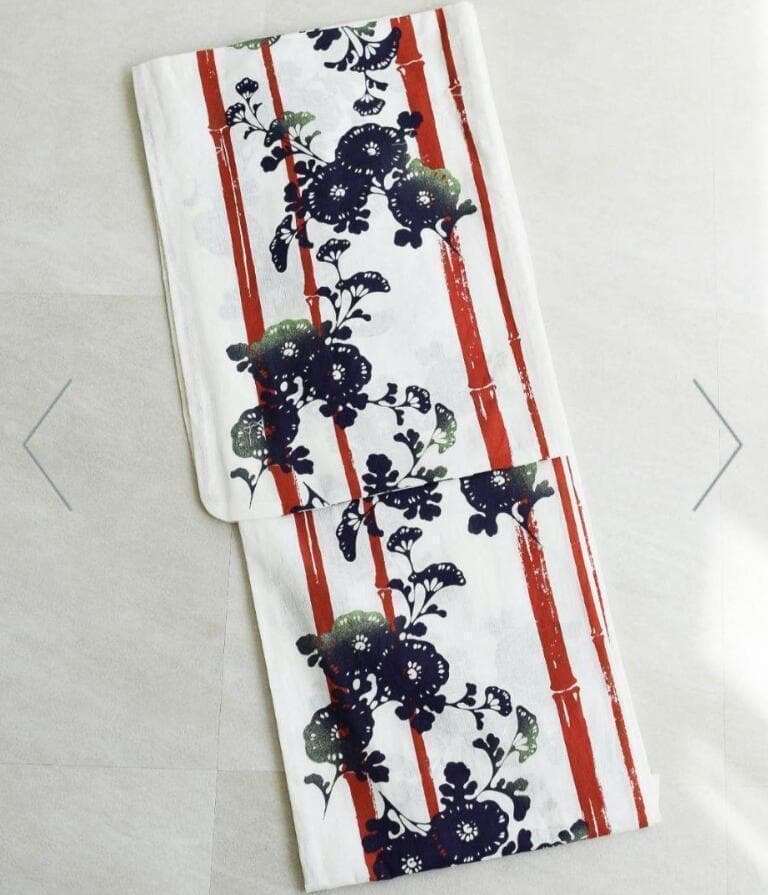 画像の帯、お任せ帯締め、お任せ下駄つき◇◇◇気品紅竹