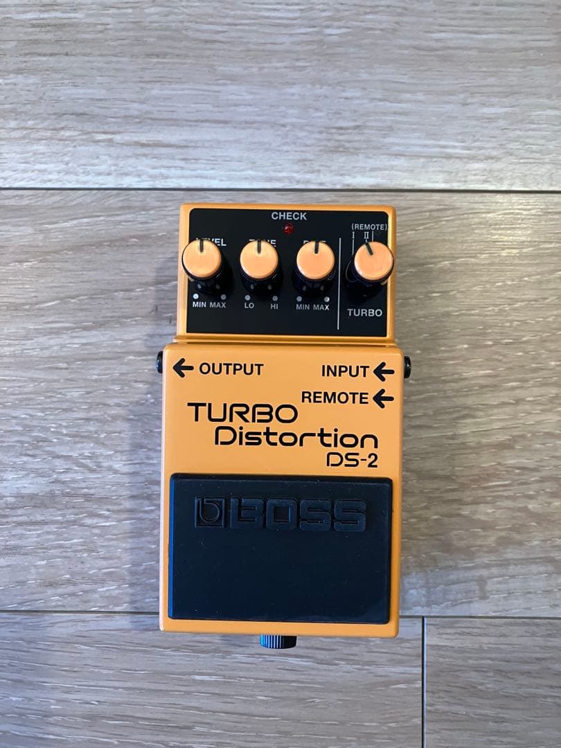 【BOSS】TURBO DISTORTION DS-2 Amazon.com: Boss DS-2 Turbo Distortion Pedal with Remote Jack