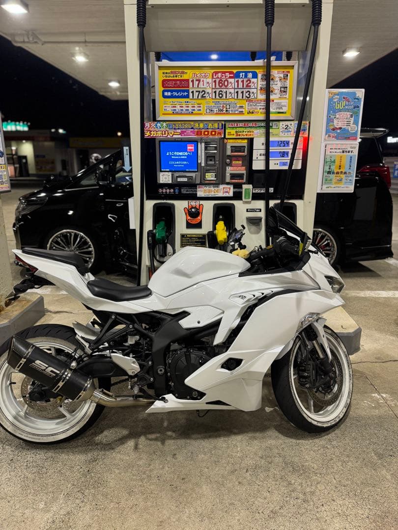 zx25rパールホワイトフルカウル「早い者勝ち」 - メルカリ