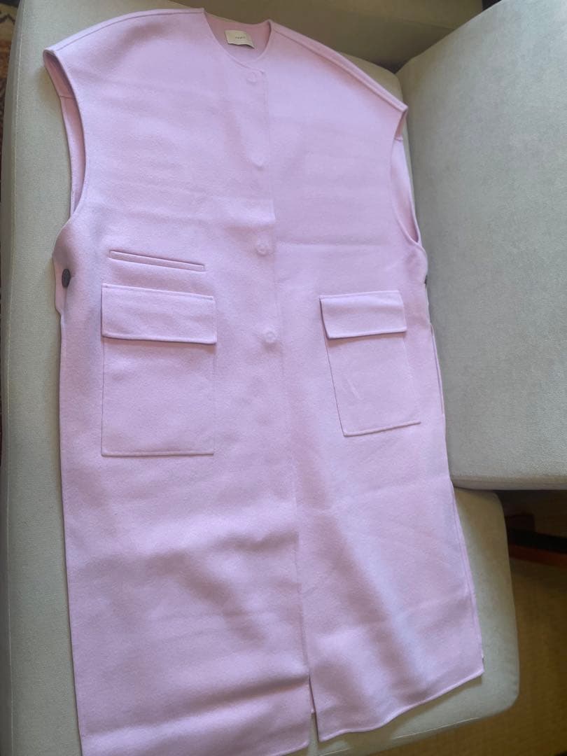 LE Phile ルフィル】ウールリバージレ ピンク ベスト コート - メルカリ