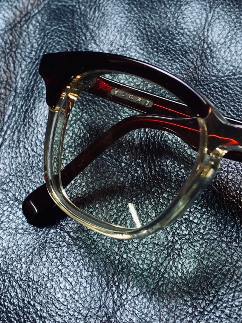 白山眼鏡「POST 」 ボルドー&キハク色の色気立つコンビフレーム - メルカリ