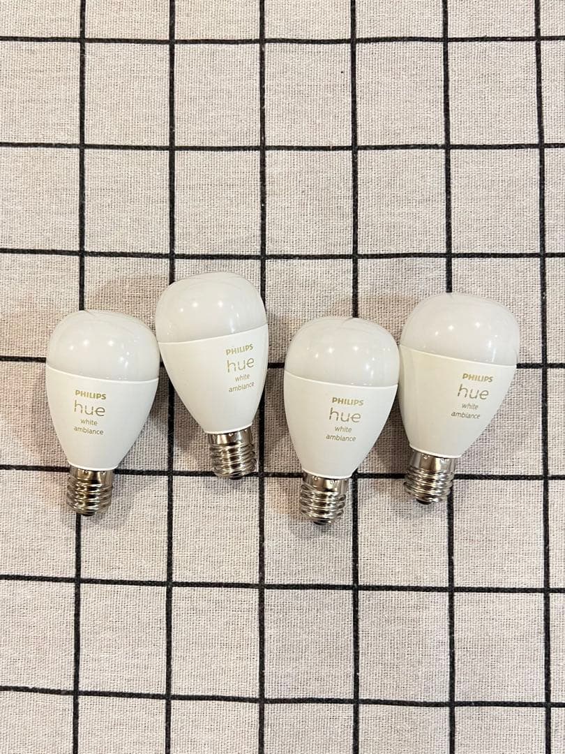 PHILIPS Hue LED電球 4個 ホワイトグラデーション E17 Hue E17 LED 電球 - ホワイトグラデーション | Philips Hue JP