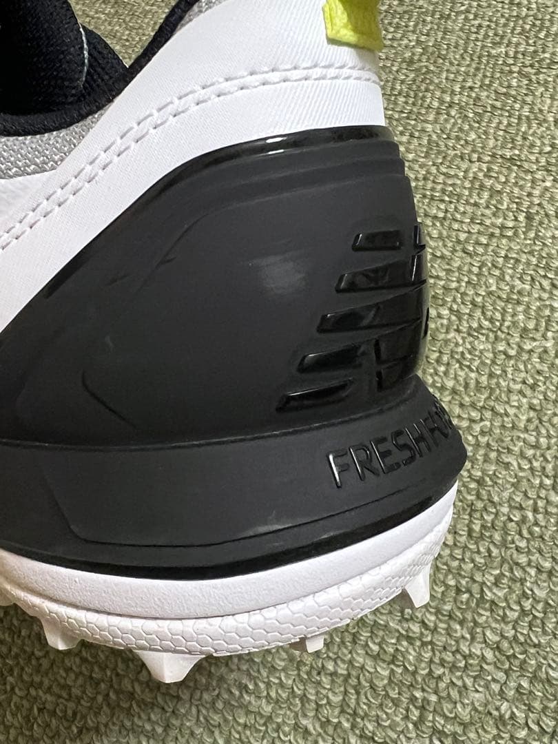 ニューバランス ゴルフシューズ 女性用 23.5cm