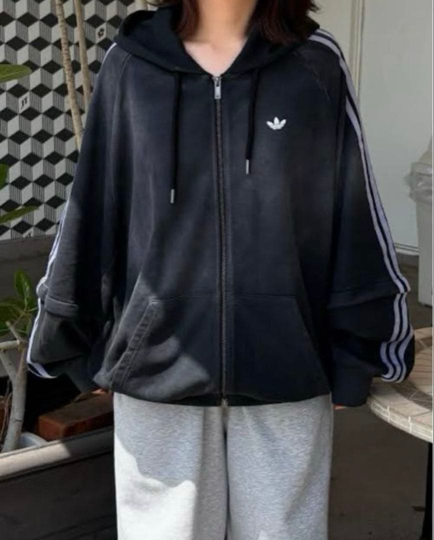 adidas ADILENIUMオーバーサイズフーディ ジップパーカー - メルカリ