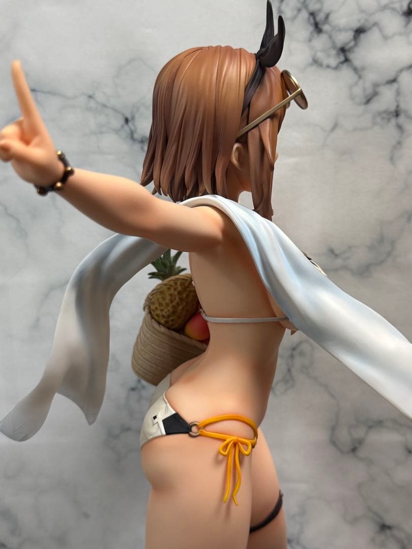 開封品　ライザリン・シュタウト 水着Ver. 1/4 　フィギュア　デザインココ