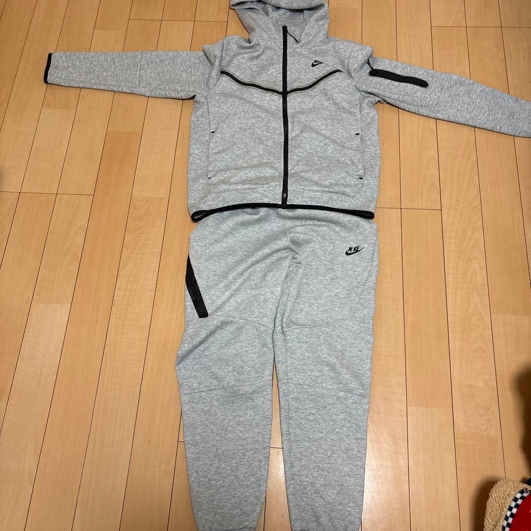 NIKEテックフリースサイズM TECH FLEECE FIT GUIDE 170-180cm.オンラインストア (通販サイト)