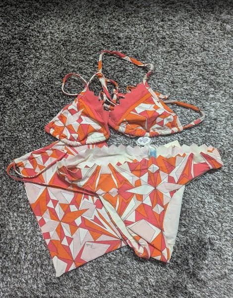 新品 EMILIO PUCCI エミリオプッチ 水着 - メルカリ