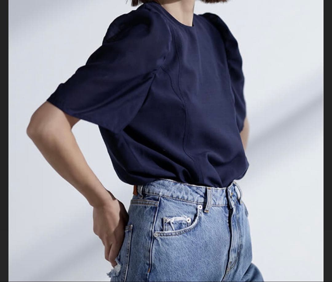 極美品】FORME ネイビー 半袖 パフスリーブ ブラウス - メルカリ