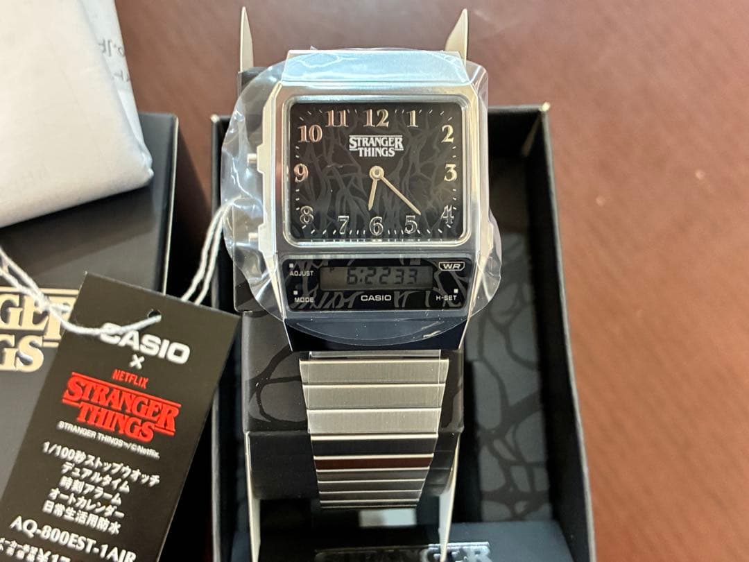 CASIO STRANGER THINGS 腕時計 AQ-800EST-1AJR Gショック】Stranger Things コラボレーションモデル / AQ-800EST-1AJR