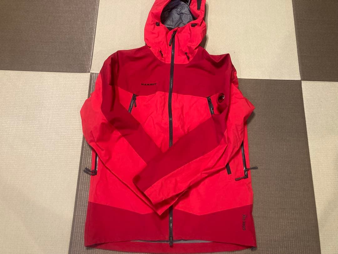マムート メロンジャケット 2XL ゴアテックスプロ 美品 マムート(MAMMUT) 中綿ジャケット メロン Meron IN Hooded Jacket 1013