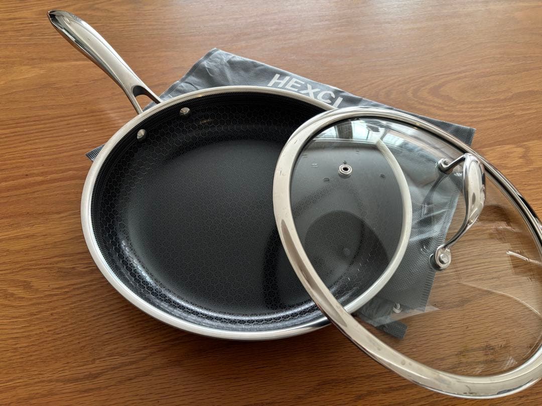 ヘックスラッド ハイブリッド ノンスティック フライパン 26cm ガラス蓋付 Amazon｜HexClad ハイブリッド ノンスティック フライパン 【26cm