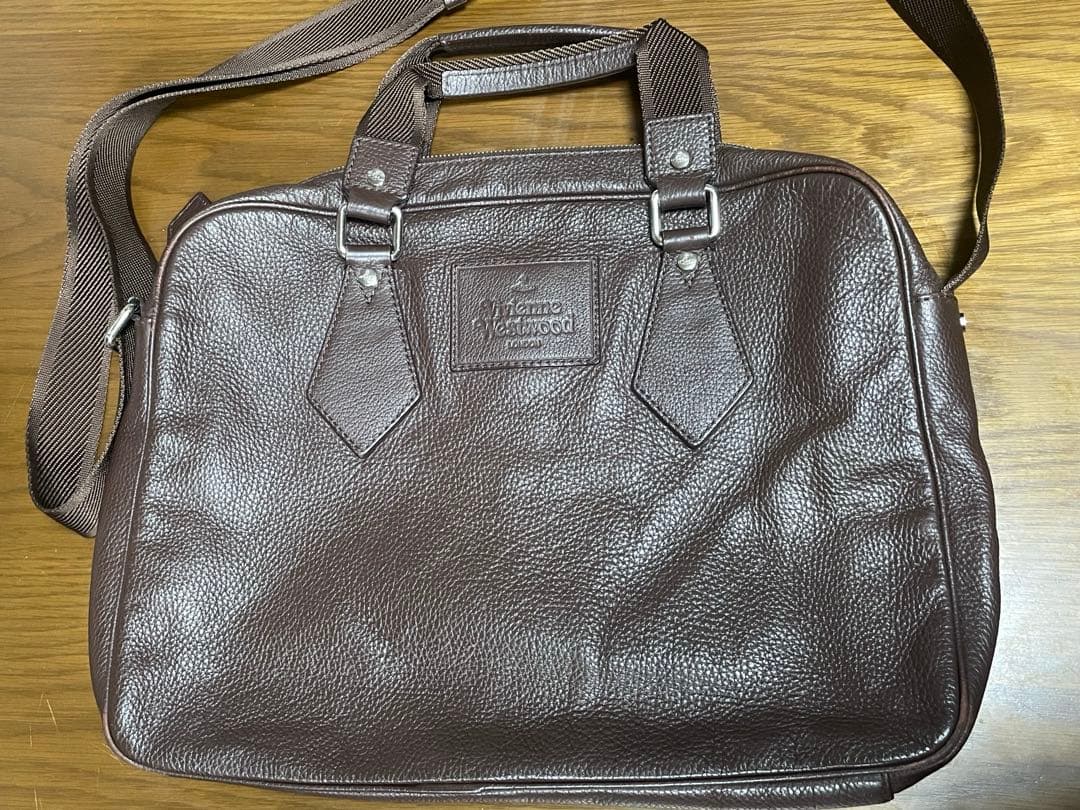 ヴィヴィアンウエストウッド　ブラウンレザー ビジネスバッグ　ショルダーバック Vivienne Westwood(ヴィヴィアンウエストウッド) / キーモチーフレザー