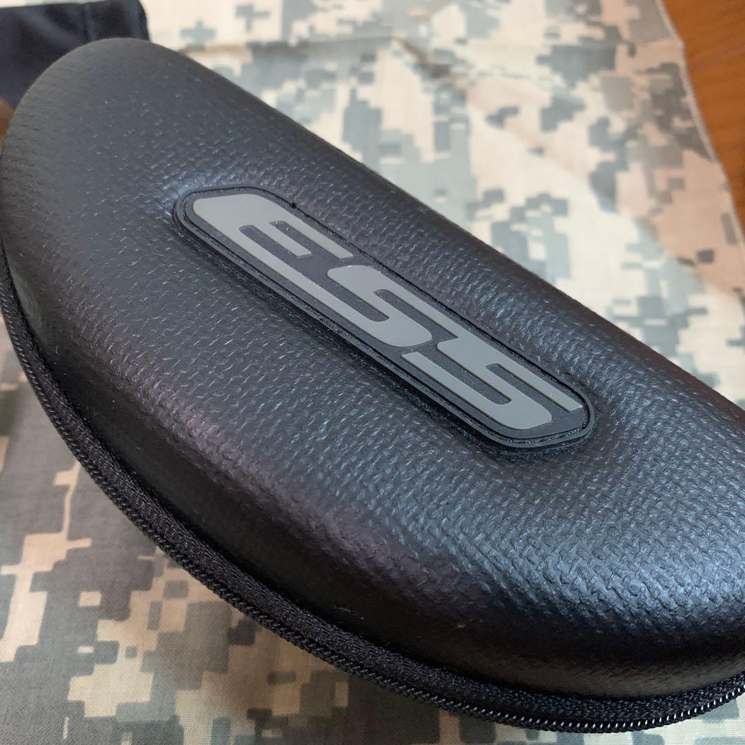 名作◯ESS CROWBAR サングラス 2レンズ ブロンズ&スモーク 黒 - メルカリ