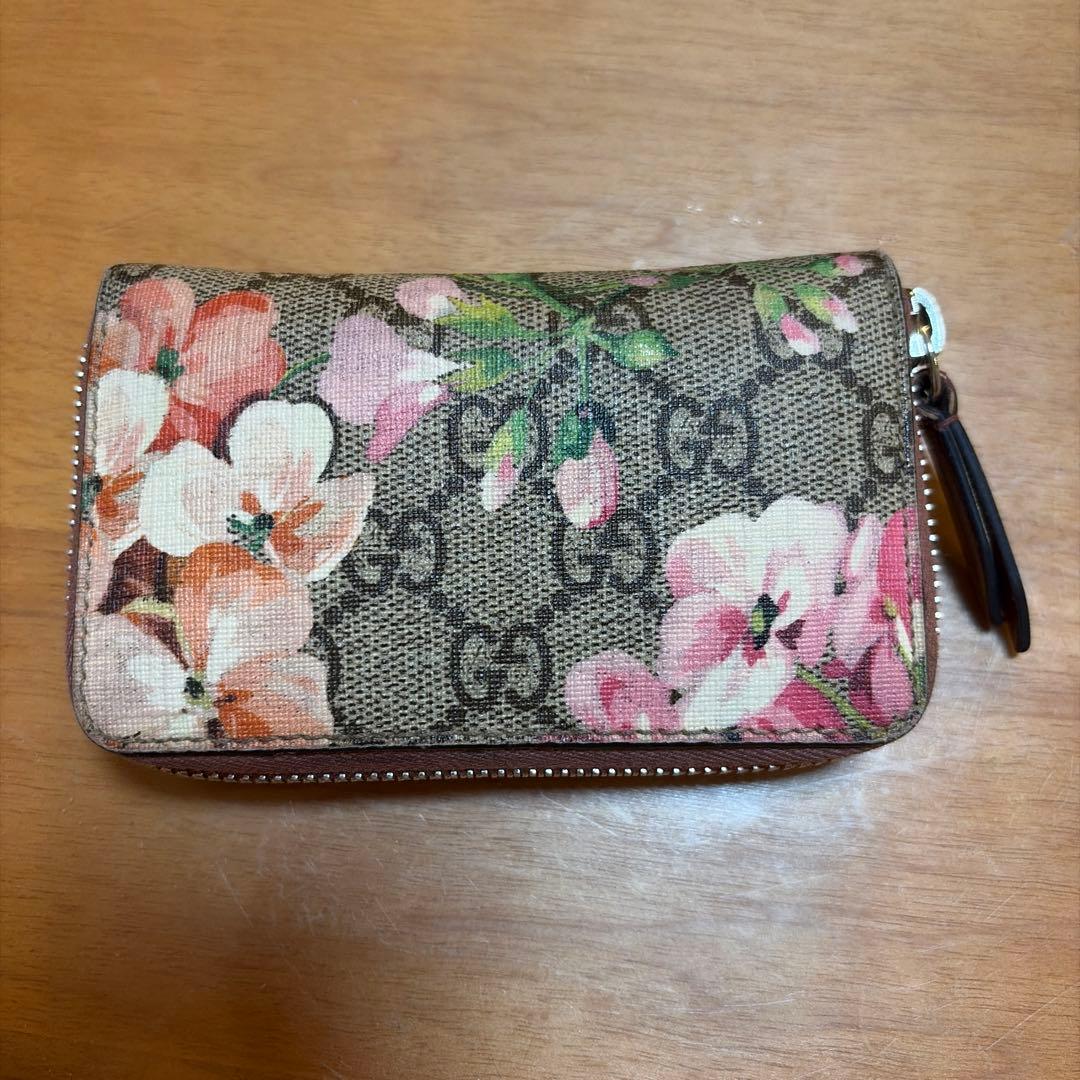 グッチ　ケース　カードケース　ブルームス　花柄 GUCCI（グッチ） パスポートケース カードケース 花柄 GGブルームス