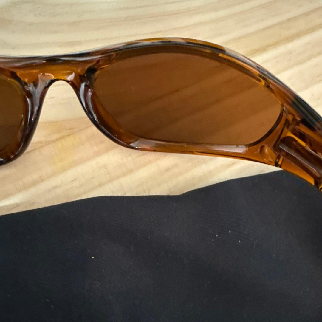 Oakley minute 2.0 サングラス ダークアンバー ダークブロンズ - メルカリ