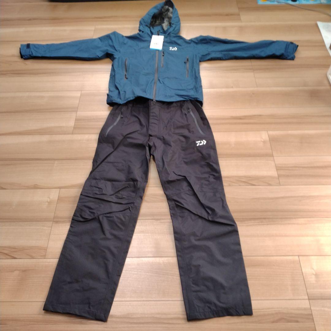 ダイワ レインフィッシングスーツ DR-32109 上下セット Mサイズ Amazon.co.jp | ダイワ(DAIWA) レインスーツ レインマックス(R