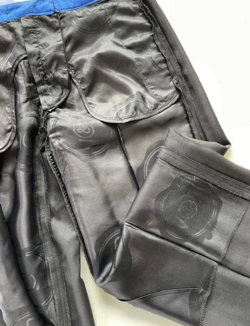 最終価格 VIKTOR&ROLF ペイズリー裏地黒スーツ 9号 - メルカリ