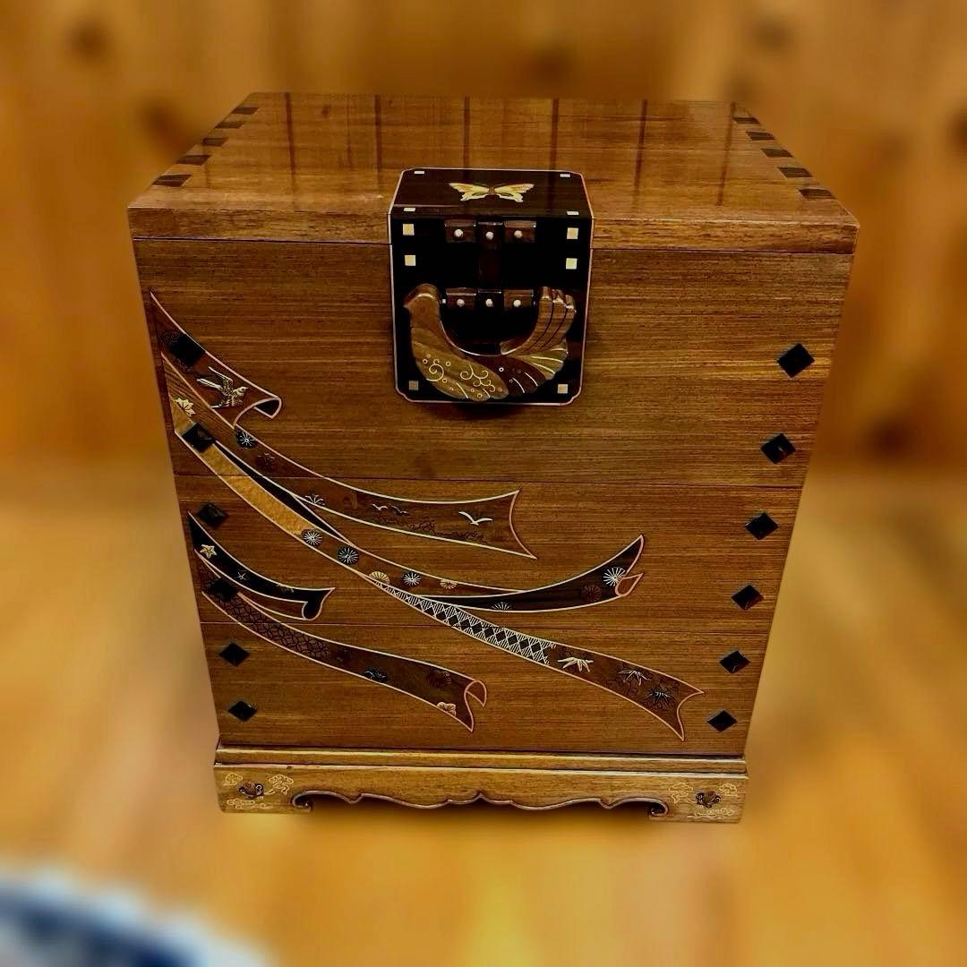 寄木箪笥 木象嵌 3段チェスト サイドボード 整理箪笥 寄木細工 鍵付き ②