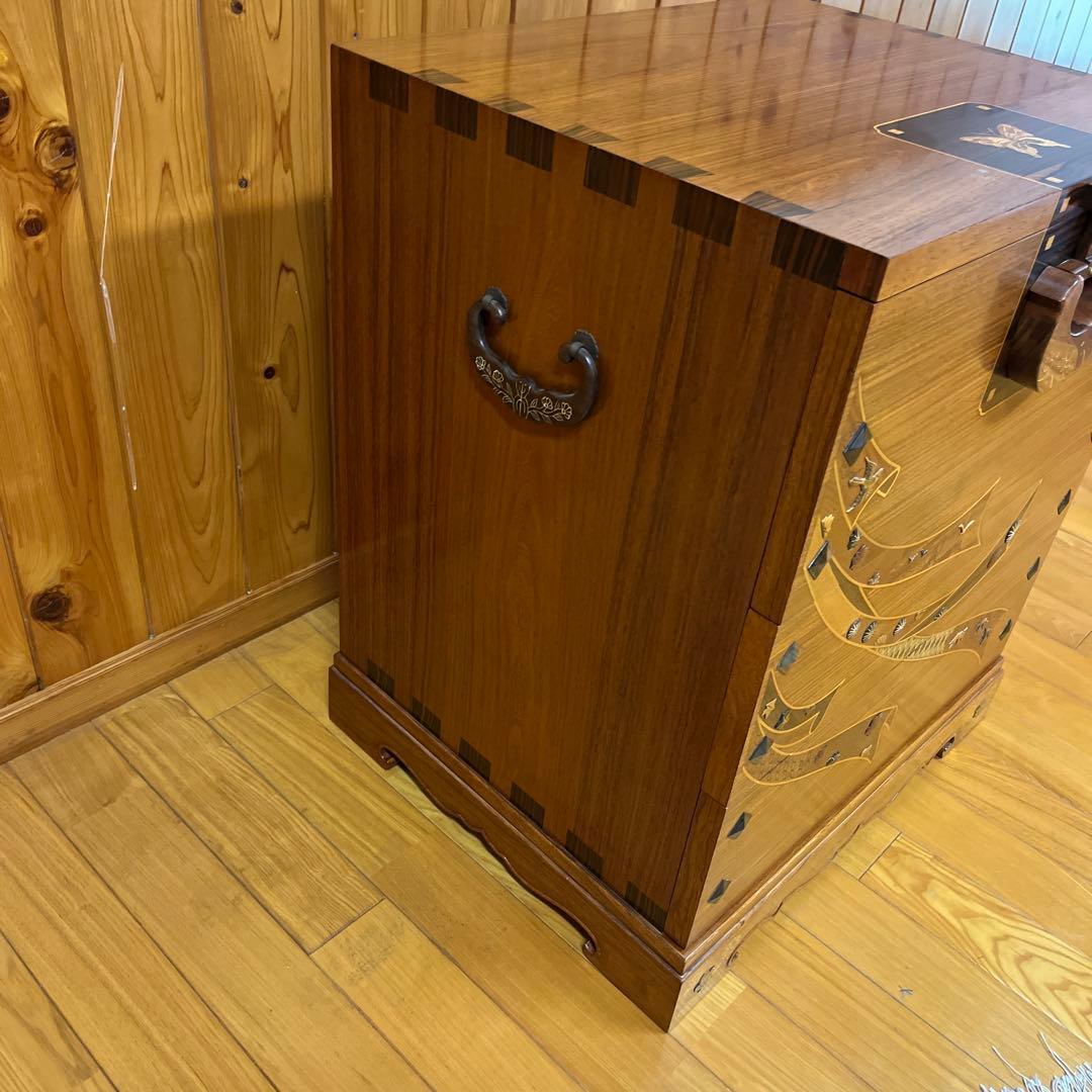 寄木箪笥 木象嵌 3段チェスト サイドボード 整理箪笥 寄木細工 鍵付き ②
