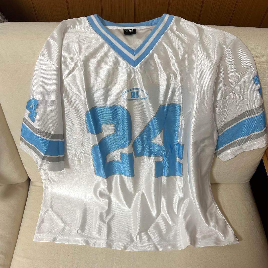 即購入可】NiziU リオ AWAKE ユニフォーム Tシャツ L - メルカリ