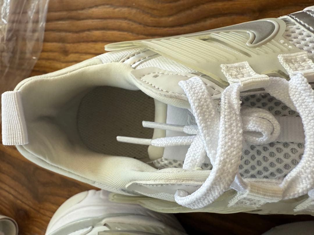 ナイキ V2K ラン　23.5cm ホワイト　シルバー