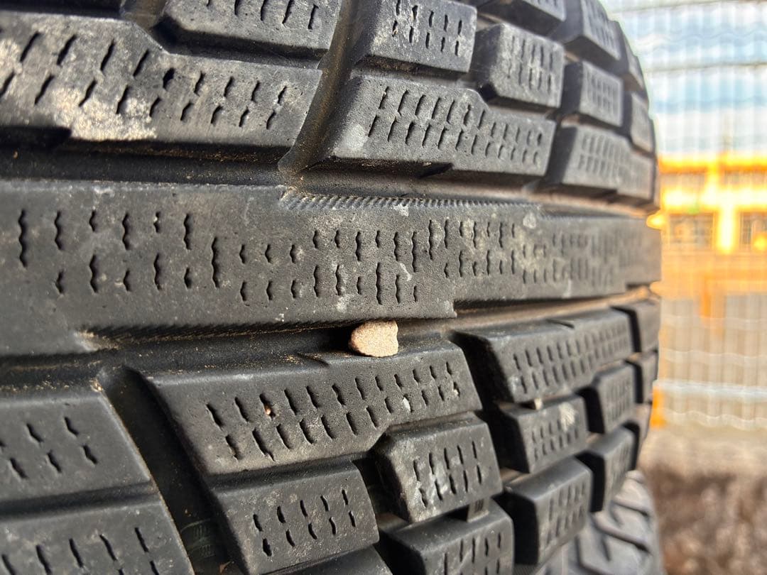 12/8まで専用　ジムニー スタッドレス 185/85/R16 4本セット