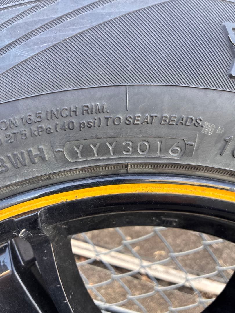 12/8まで専用　ジムニー スタッドレス 185/85/R16 4本セット