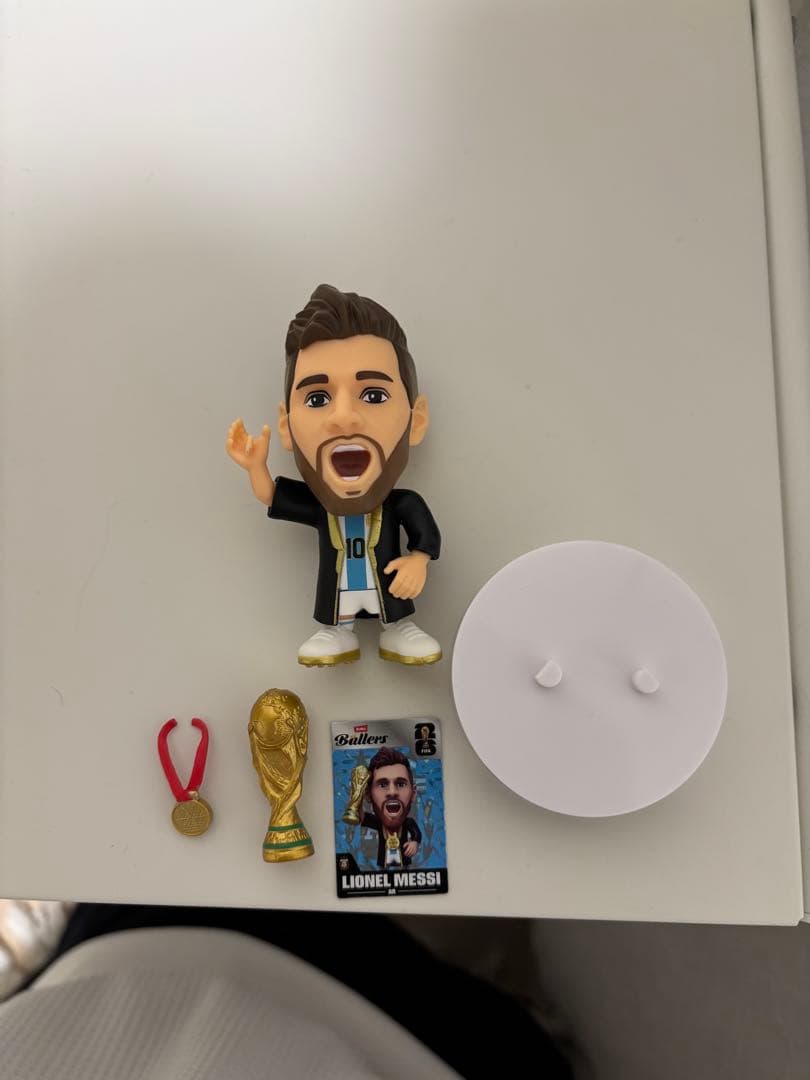 ZURU FIFA Ballers Mbappé フィギュア　スーパーレア ZURU FIFA Ballers Mbappé スーパーレア エムバぺ - メルカリ