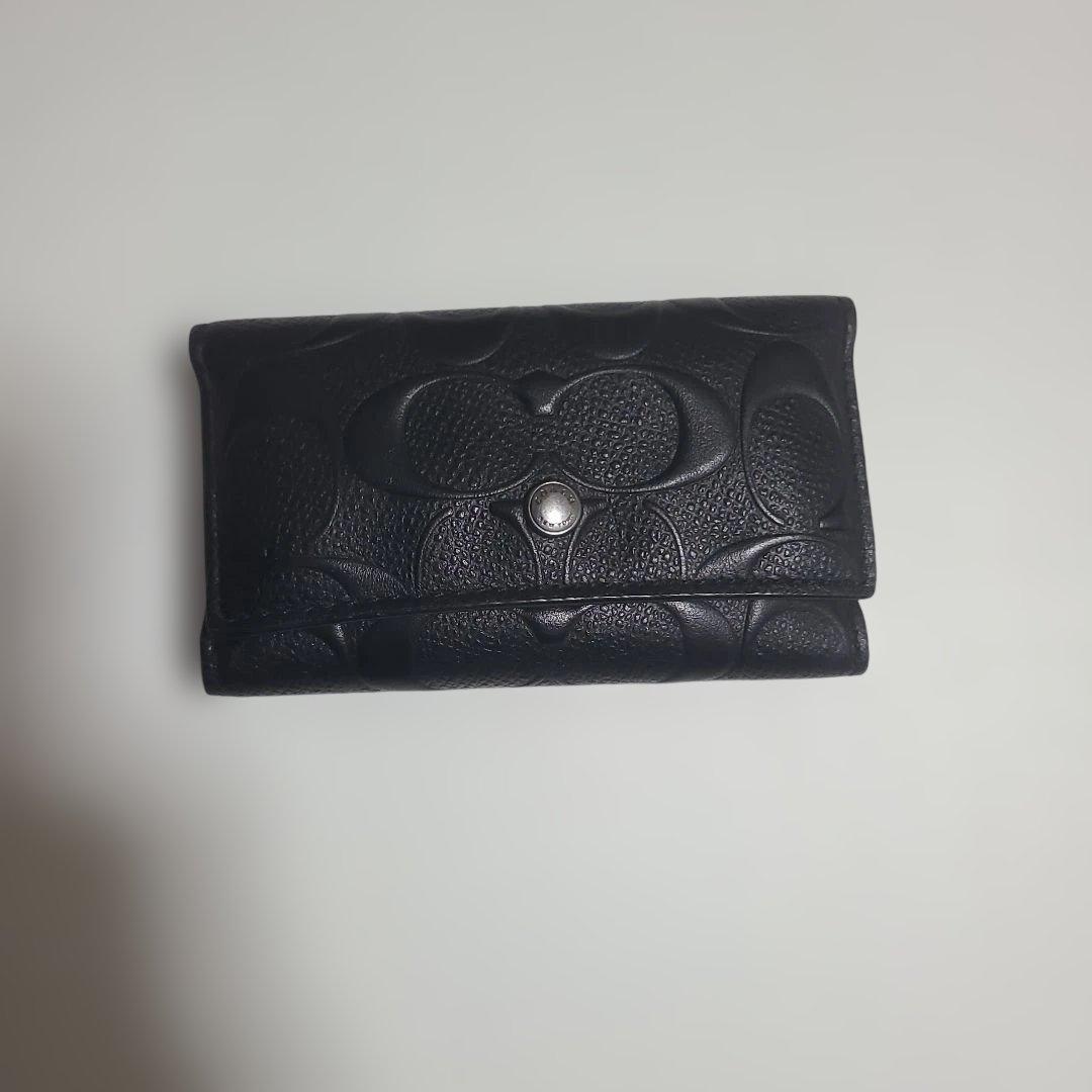 ほぼ未使用品 COACH ブラック キーケース シグネチャー - メルカリ
