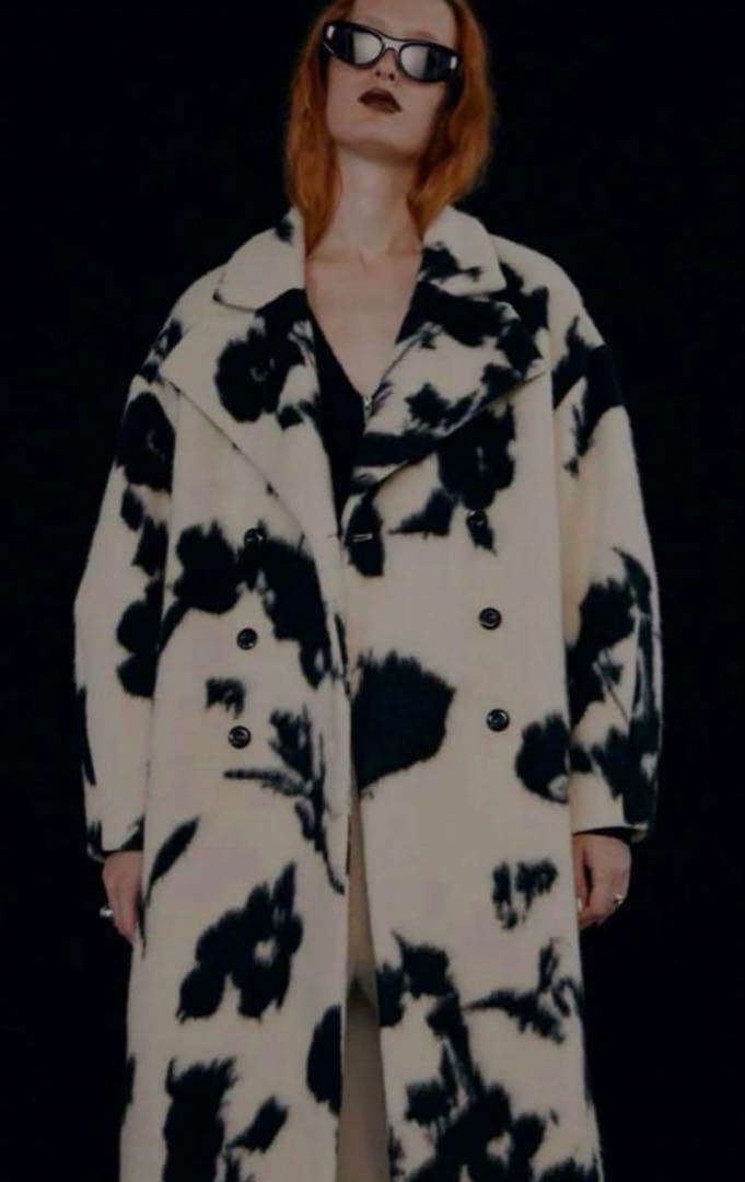 AMERI UND SHADOW FLOWER WOOL COAT