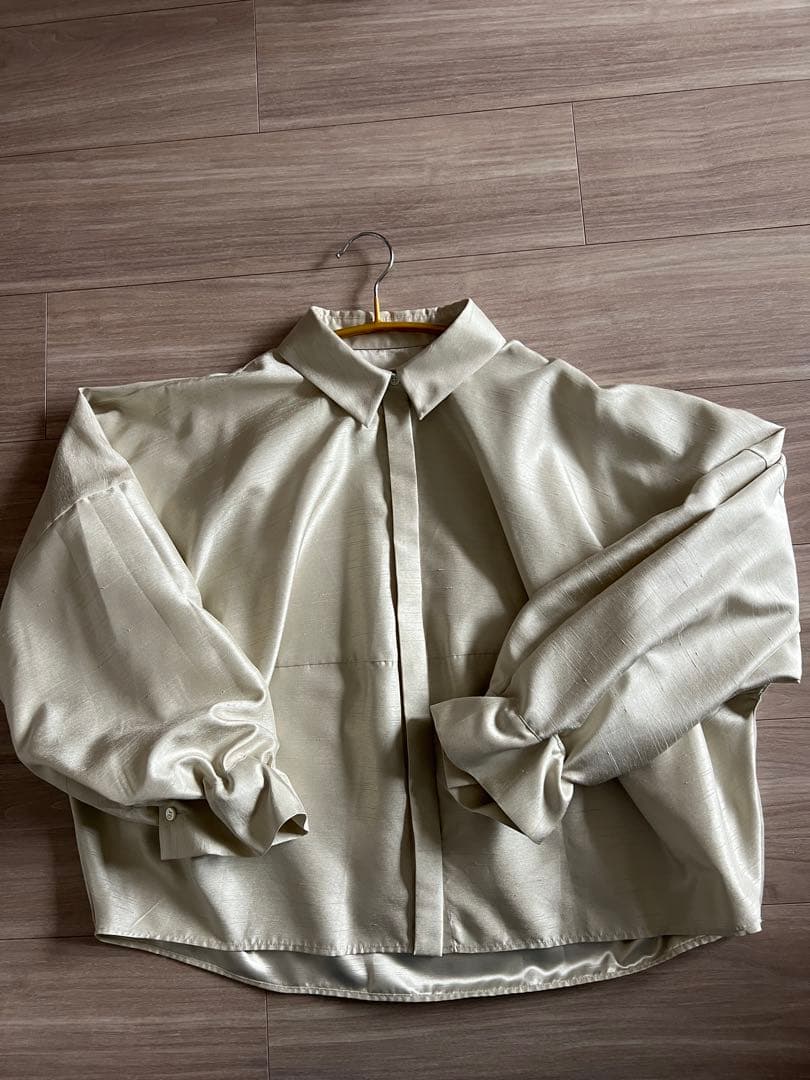 TOMOCO UNABARA×ETRE TOKYOデザインカフスシャンタンシャツ - メルカリ