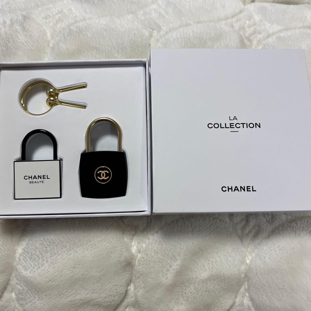 CHANEL 2024 ノベルティ ラコレクション キーホルダー カデナ - メルカリ